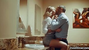 Lady boss Jessa Rhodes spotted her secret lover in a local bar and started an awesome rough orgy with him inside the bathroom.
